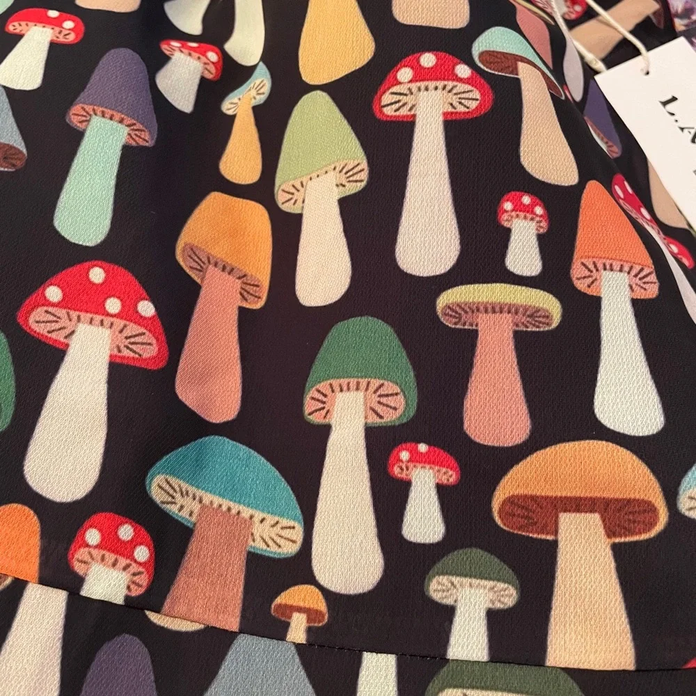 Women’s Black Mushroom Print Sleeveless Dress - Picture 4 of 12